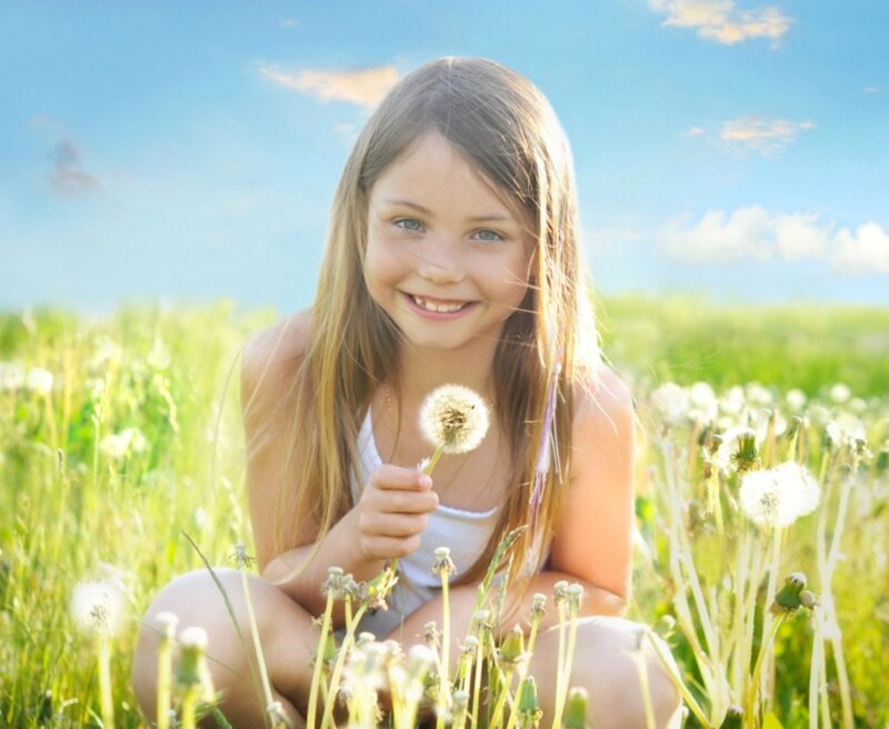 Girl Holding Dandelion — Green