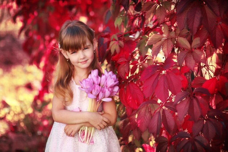 Girl Holding Flowers — Red, Serene