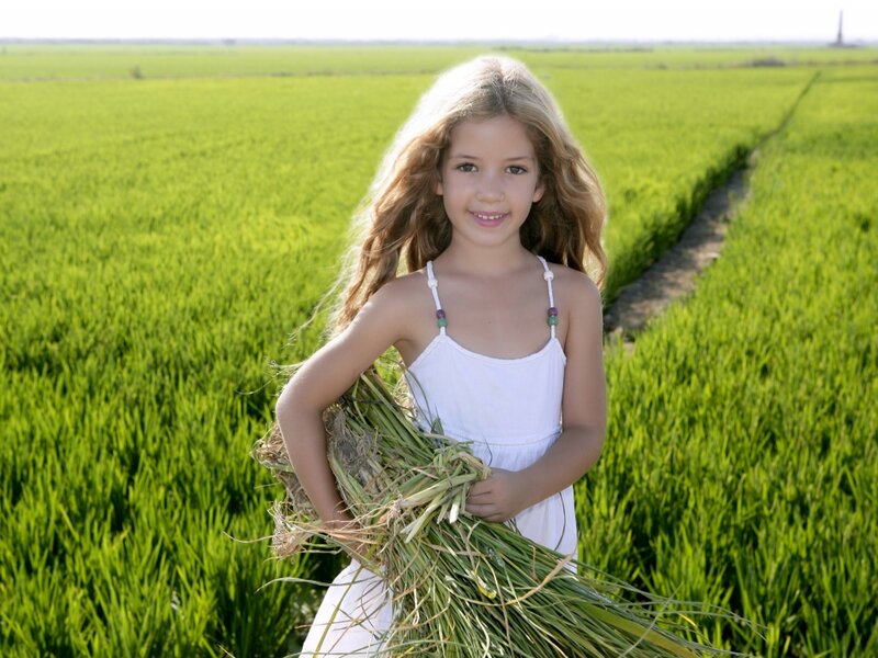 Girl Holding Harvested Plants — Green
