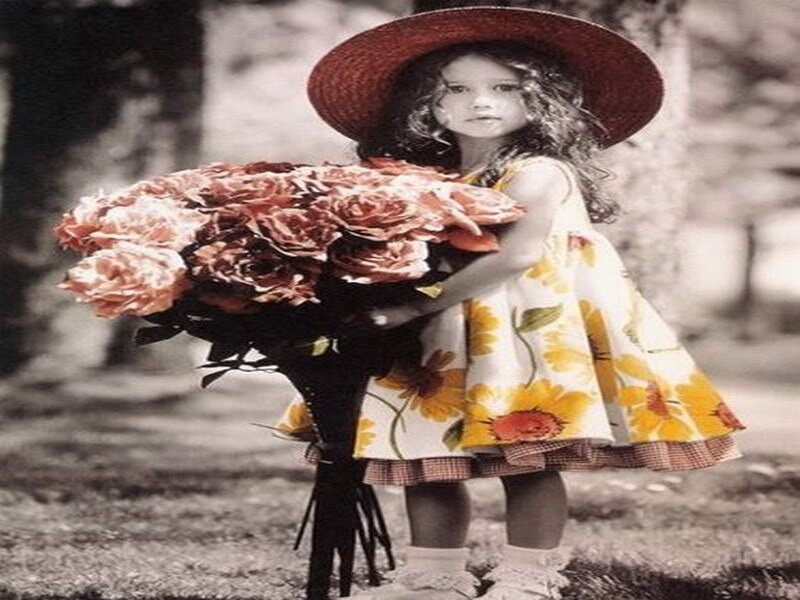 Girl Holding Roses — Yellow