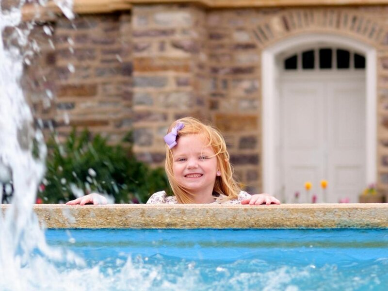 Girl in Fountain