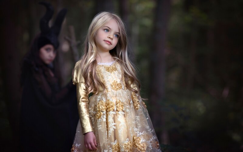 Girl in Golden Dress — Gold, Dramatic
