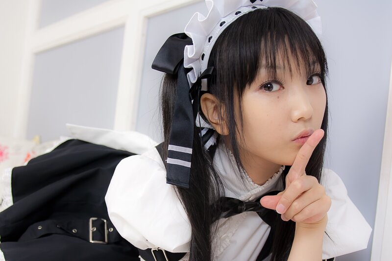 girl in maid costume