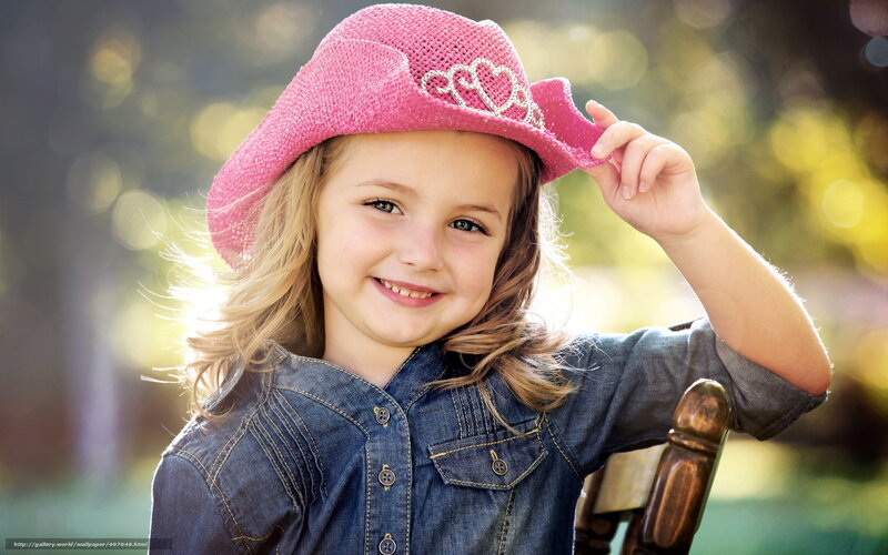 girl in pink cowboy hat