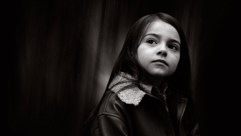 Girl in Rain — Black