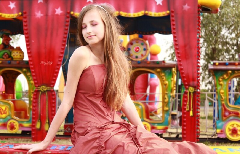 Girl in Red Dress — Calm