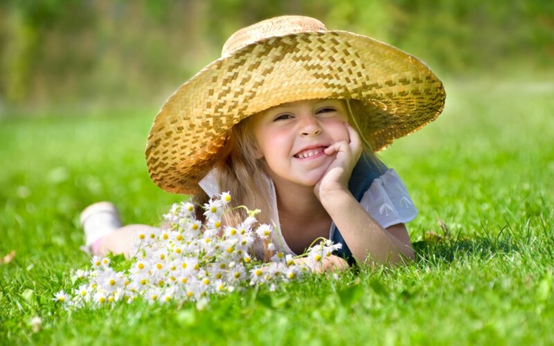 Girl in Straw Hat — Green, Peaceful