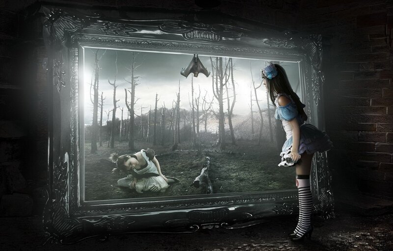 Girl Looking into Mirror — Black