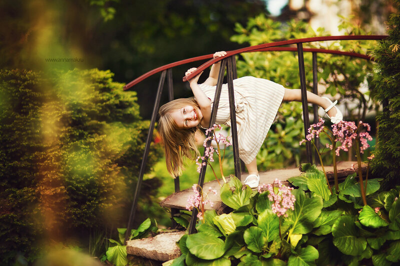 Girl on Garden Bridge