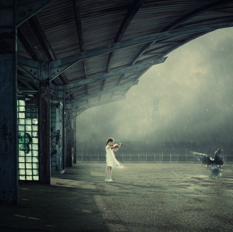 Girl Playing Violin — Gray