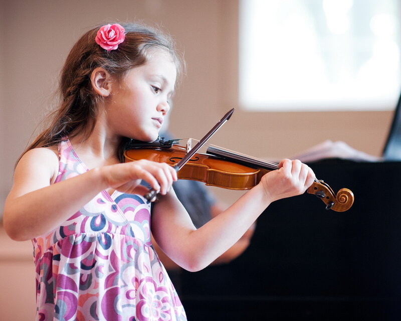 Girl Playing Violin — Pink
