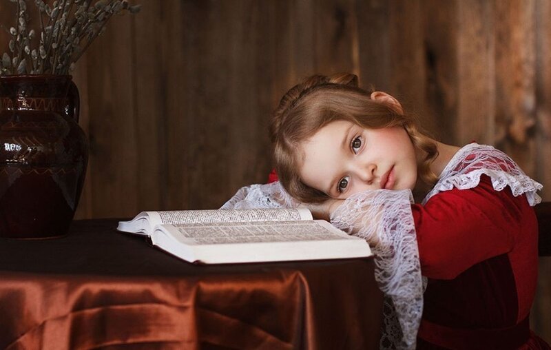 Girl Reading Book — Red