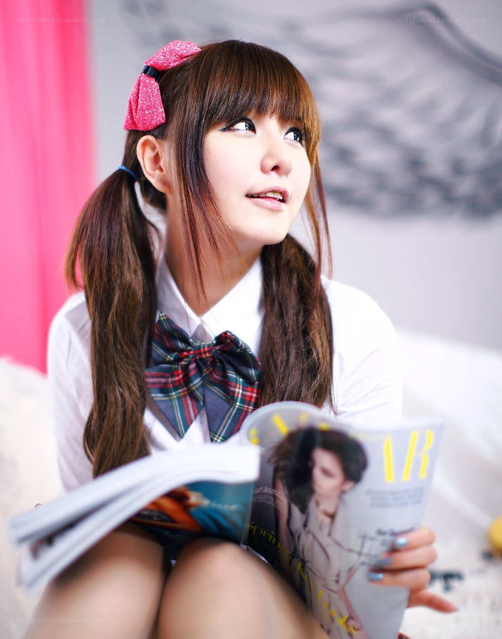 girl reading magazine