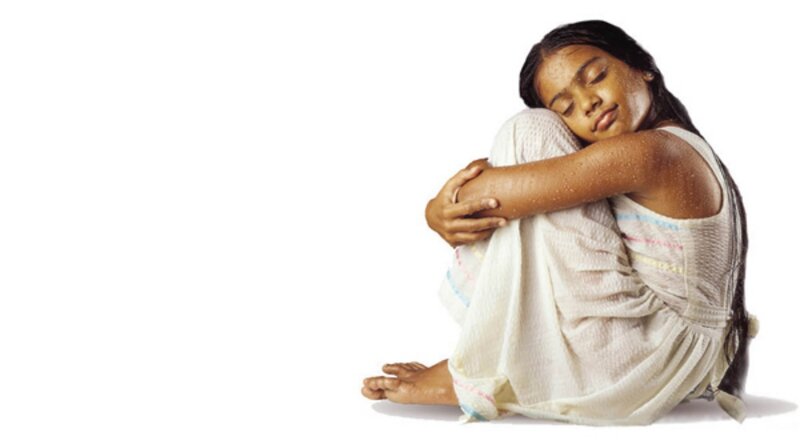 Girl Sitting on Floor — White, Calm