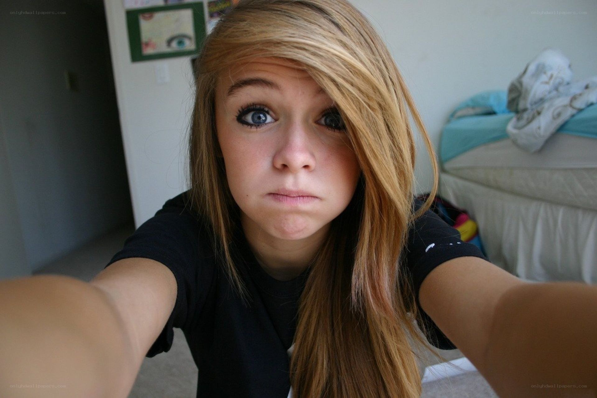 girl taking a selfie