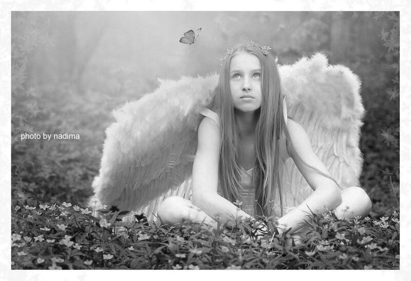 Girl with Angel Wings — Black
