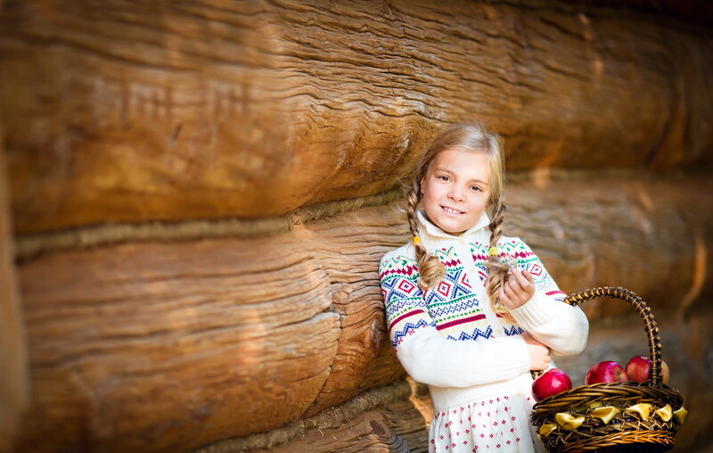 Girl with Apples