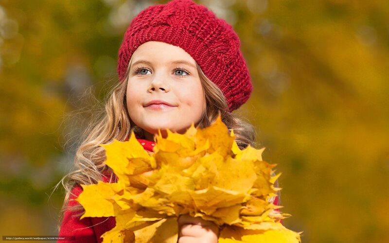 girl with autumn leaves