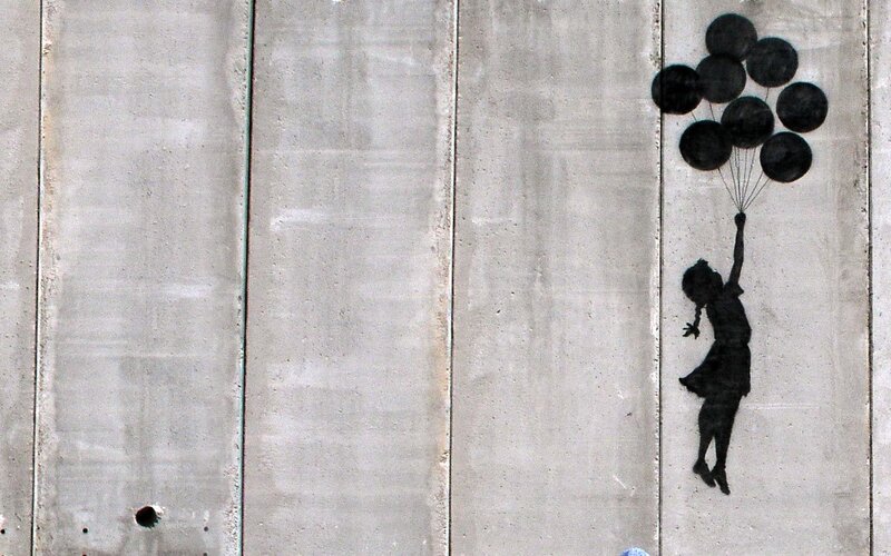 Girl with Balloons Graffiti