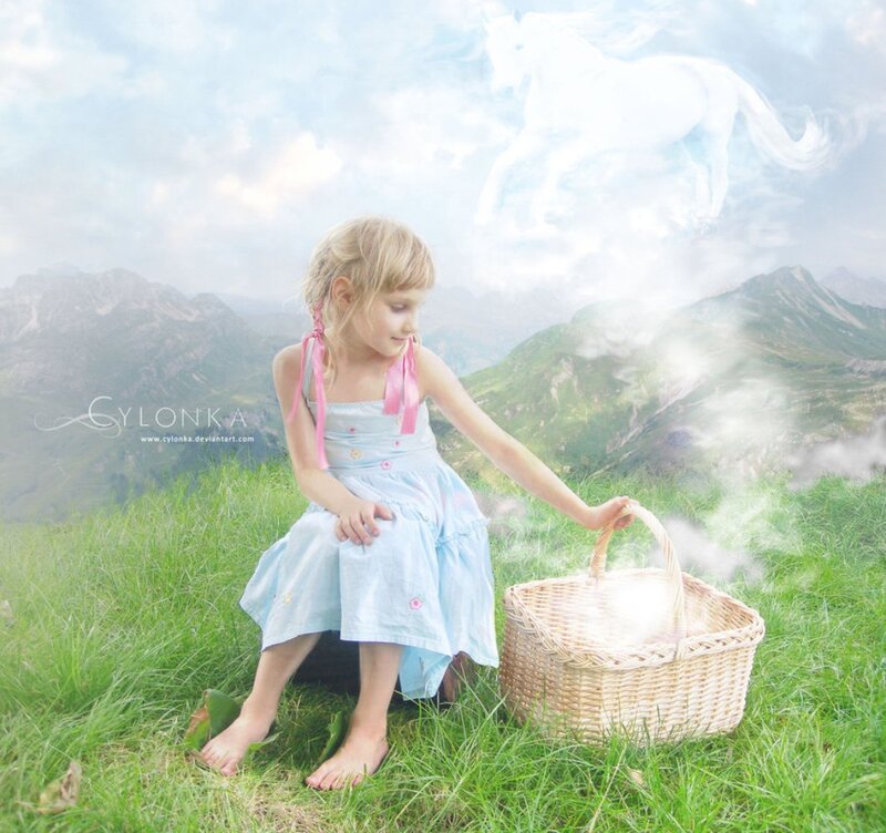 Girl with Basket — Green
