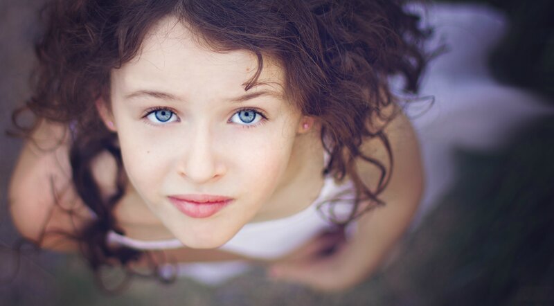 Girl with Blue Eyes — Brown, Calm