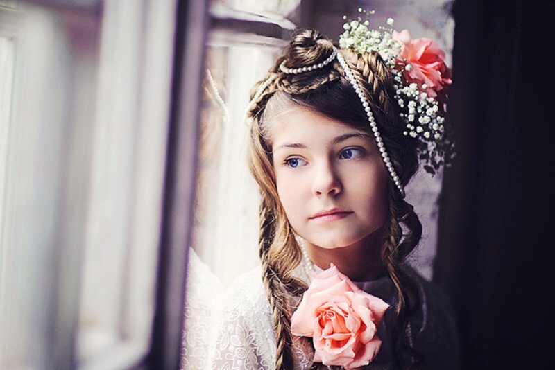Girl with Braided Hair — Pink