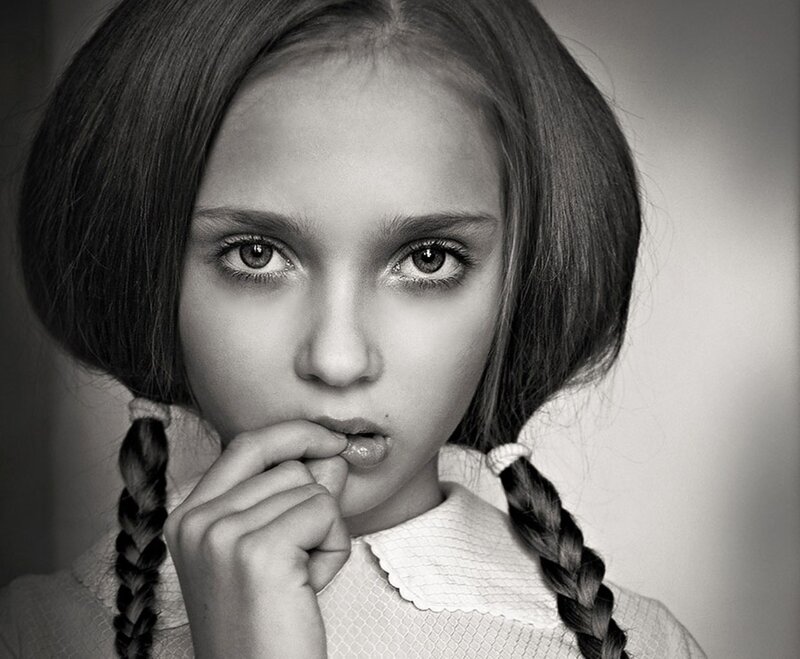Girl with Braids — Black