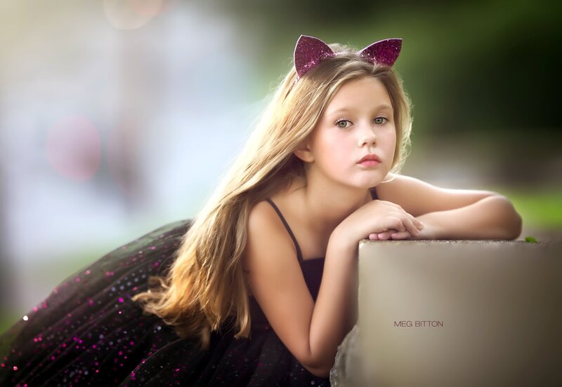 Girl with Cat Ears — Black