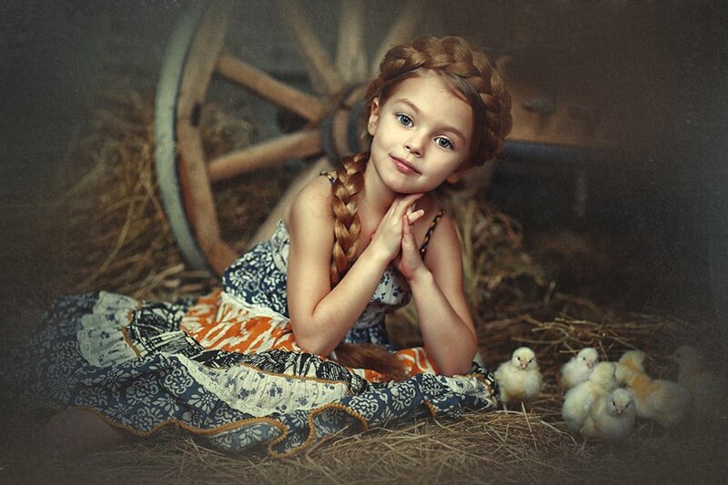 Girl with Chicks — Blue