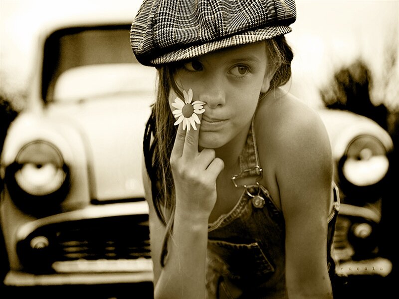 Girl with Daisy Flower — Sepia