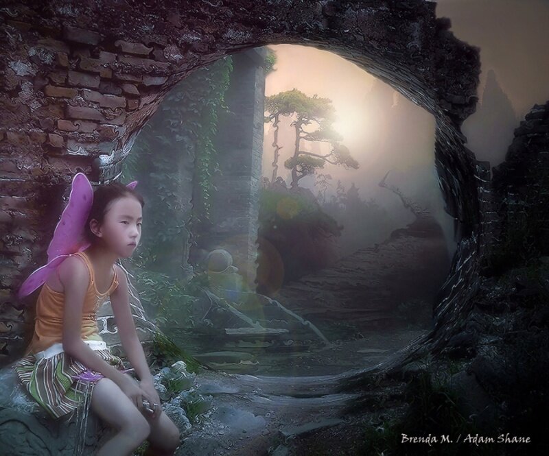 Girl with Fairy Wings — Green, Mysterious