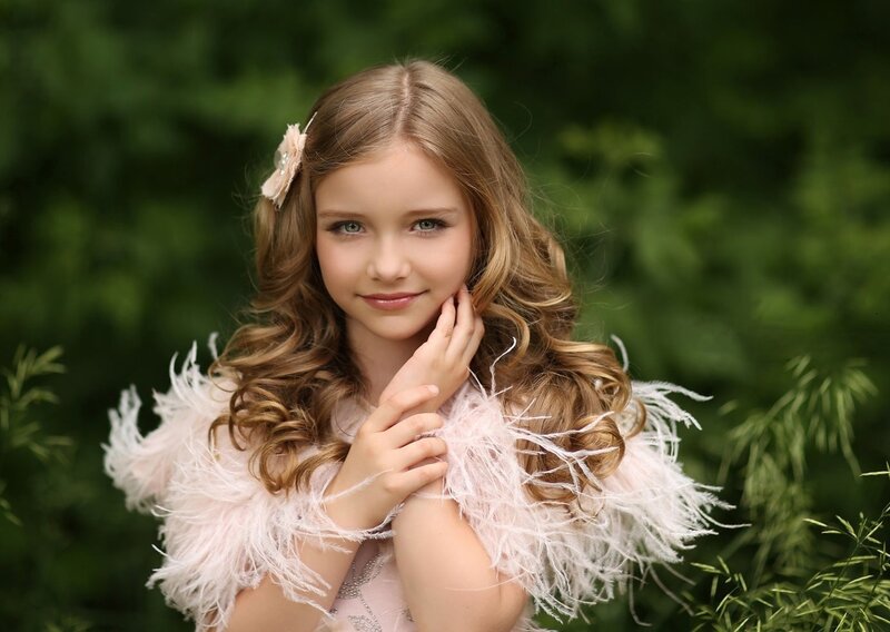 Girl with Feather Boa — Pink, Serene