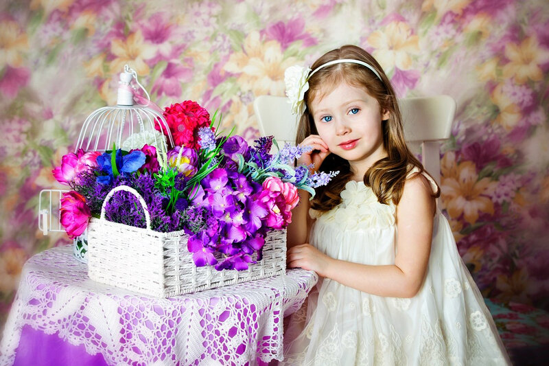Girl with Flowers — Purple, Calm
