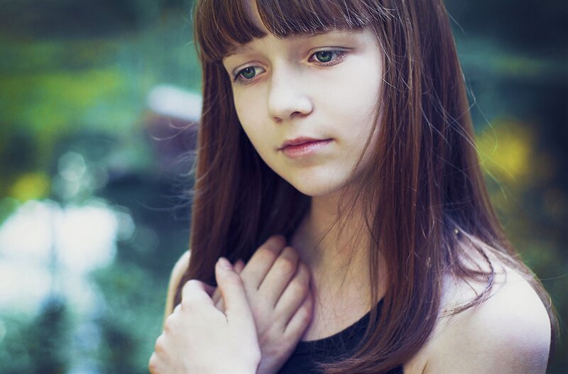 girl with green eyes outdoors