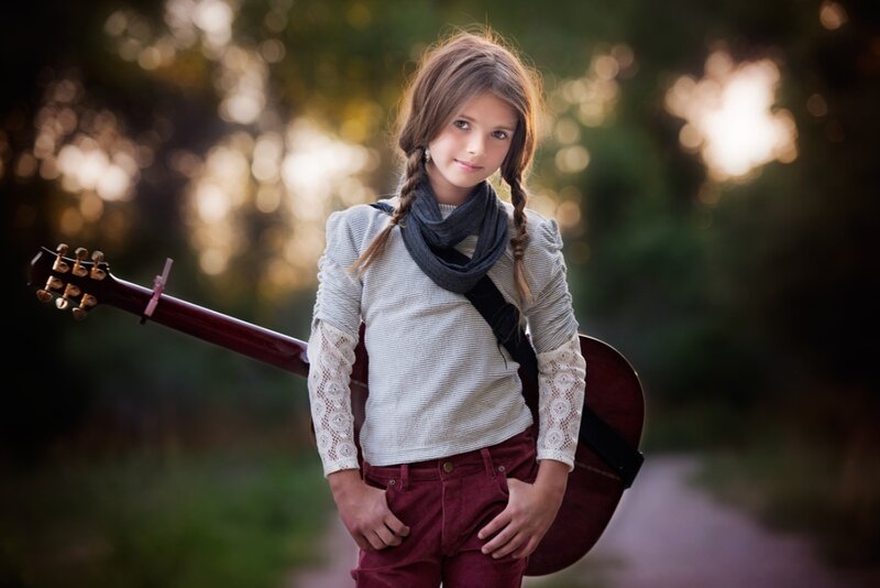 Girl with Guitar — Gray, Serene