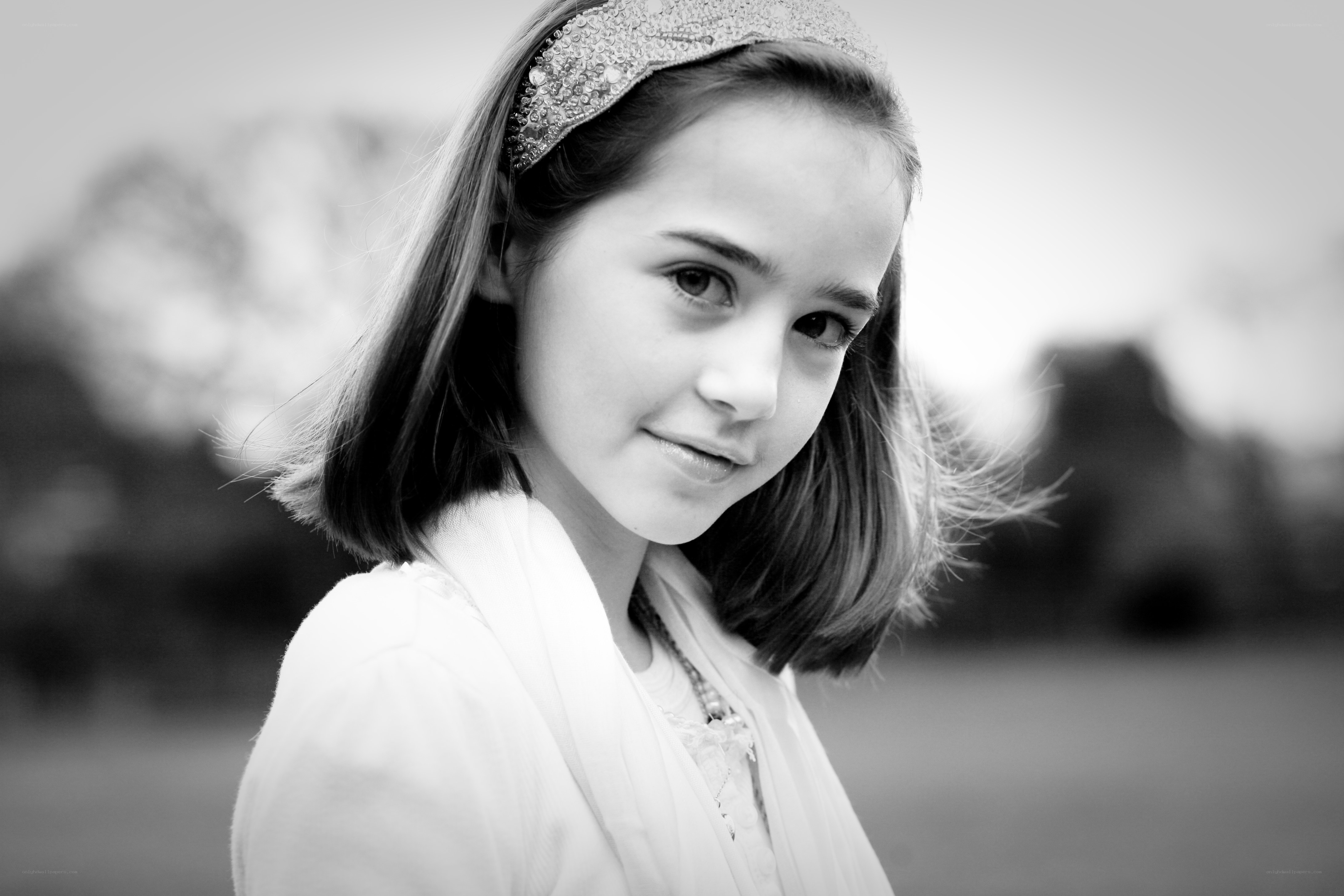 girl with headband portrait