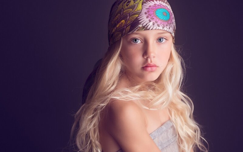 Girl with Headband — Purple, Dramatic