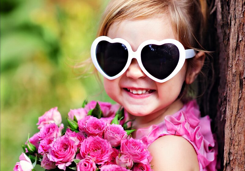 Girl with Heart Sunglasses — Pink