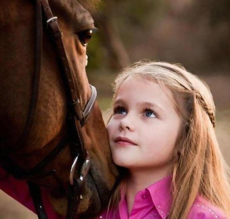 Girl with Horse — Brown, Calm