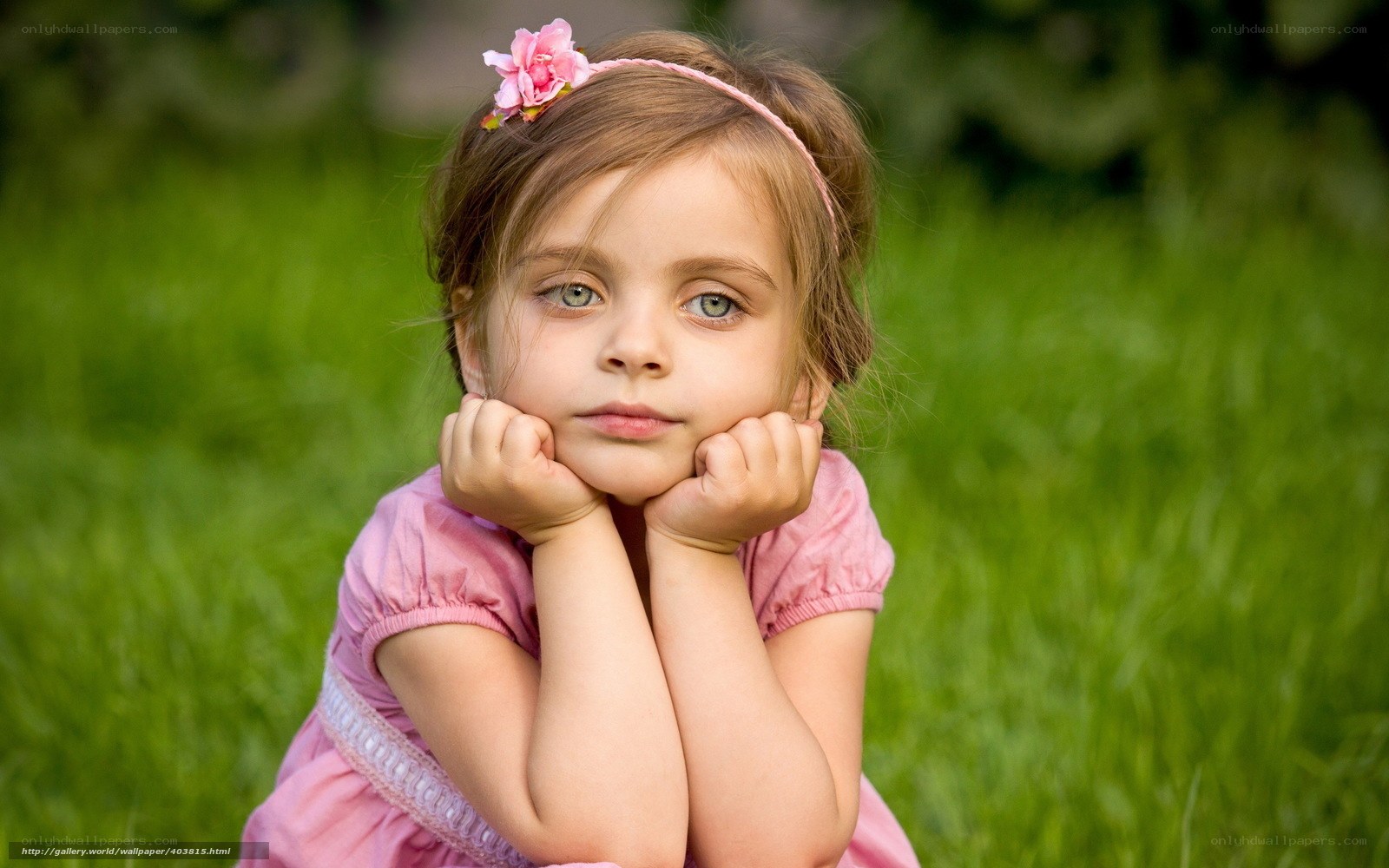 girl with pink dress