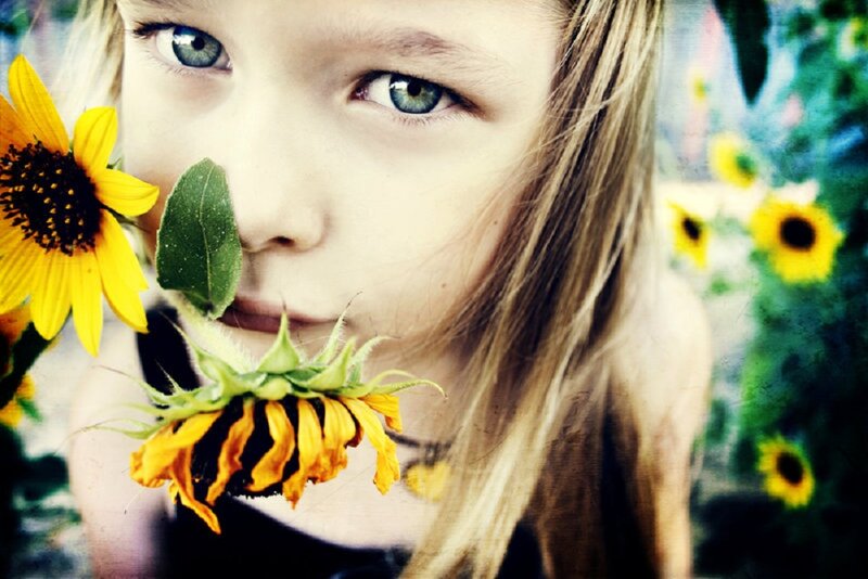 Girl with Sunflowers — Yellow