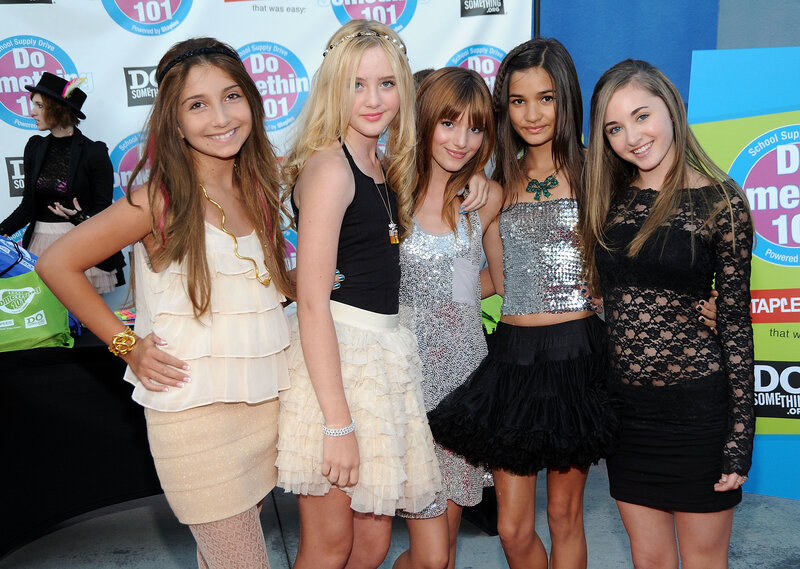 Girls at Do Something 101 event