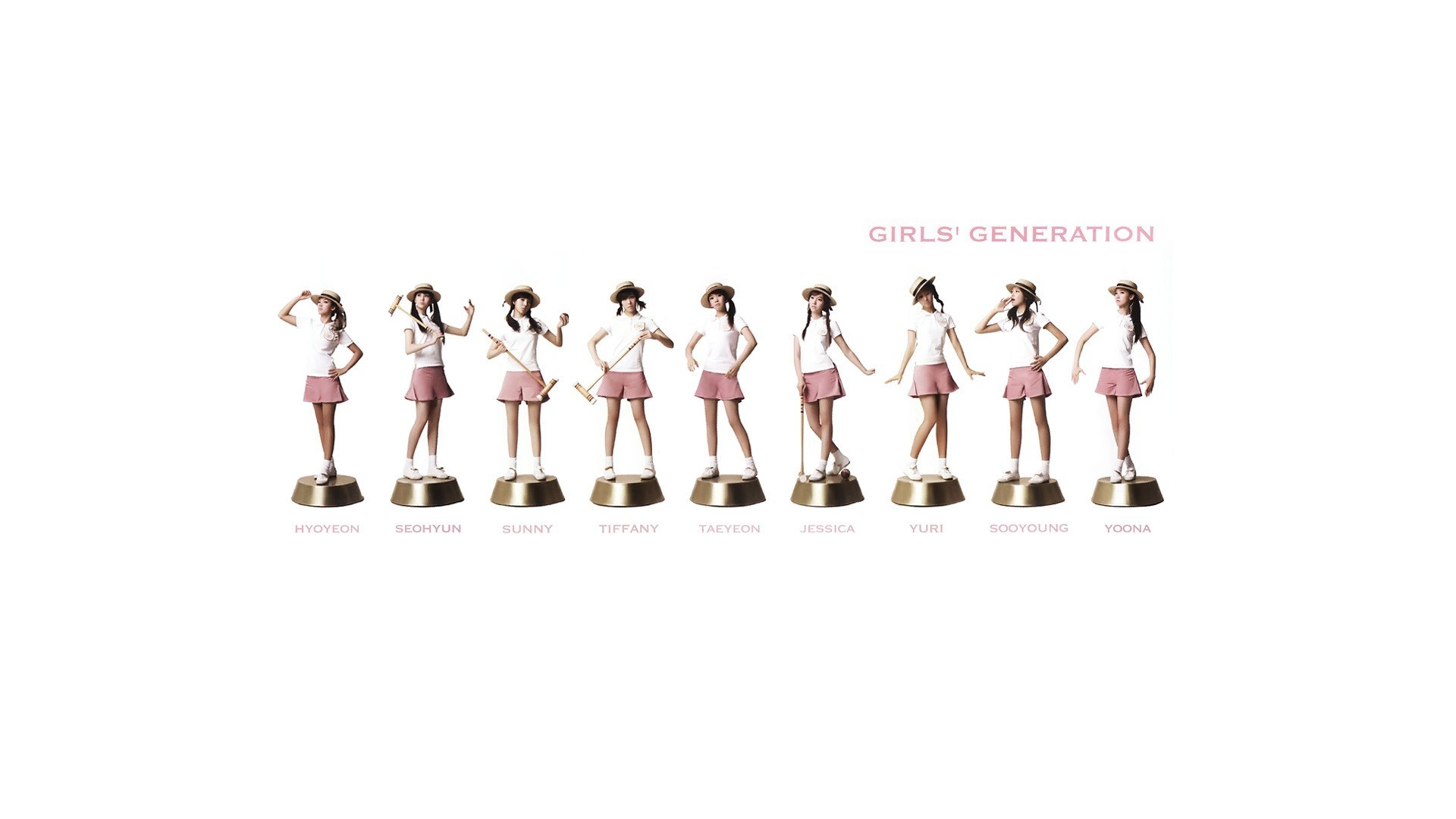 Girls' Generation figurines