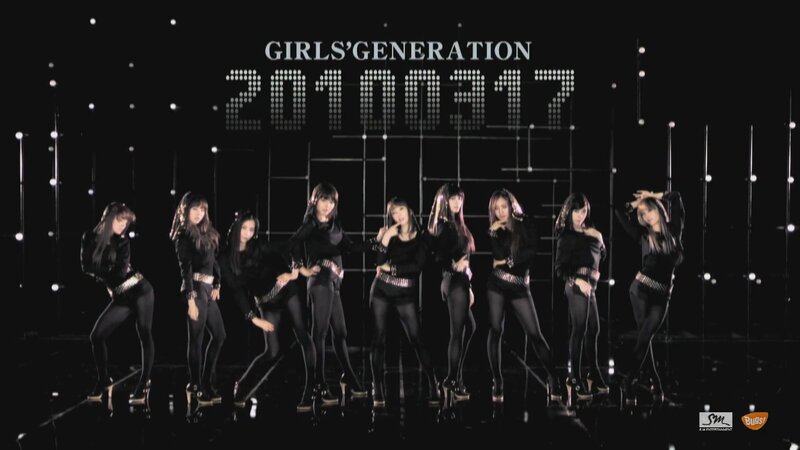 Girls' Generation Group — Black, Dramatic
