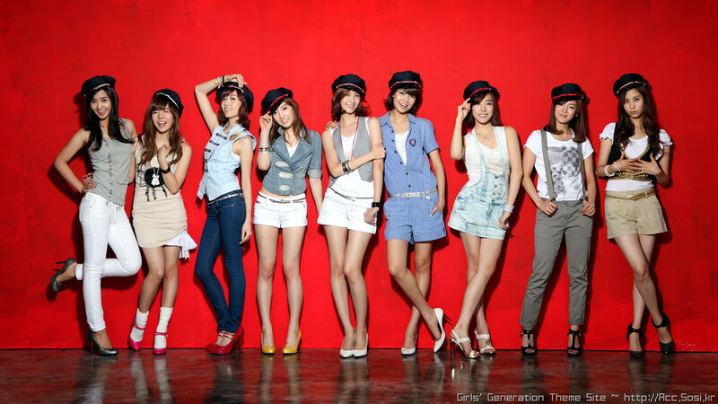 Girls' Generation group photo