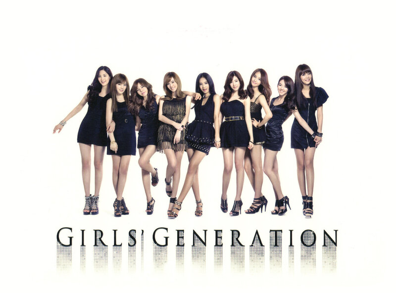 Girls' Generation group photo