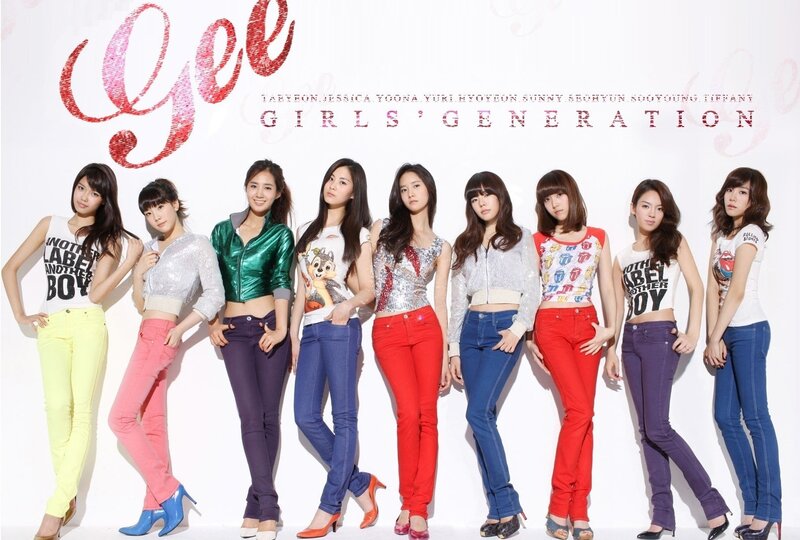 Girls' Generation group photo