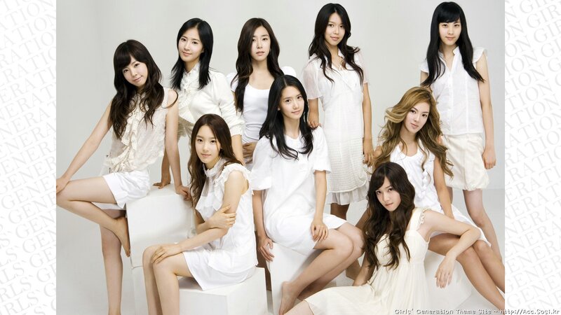 Girls' Generation group photo