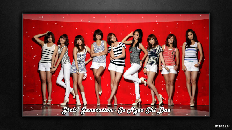 Girls' Generation group photo