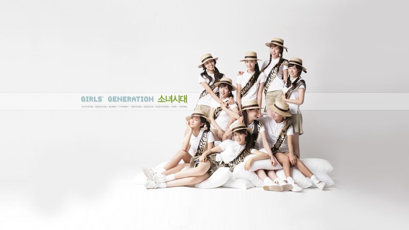 Girls' Generation group photo